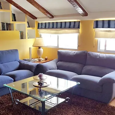 With 2 Bedrooms In With Wonderful Sea View Enclosed Garden And Wifi Apartment *