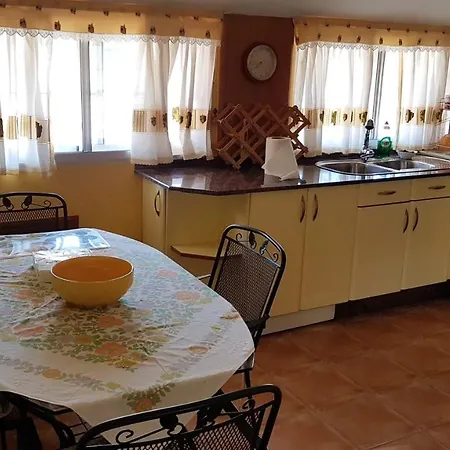 Apartment With 2 Bedrooms In With Wonderful Sea View Enclosed Garden And Wifi *